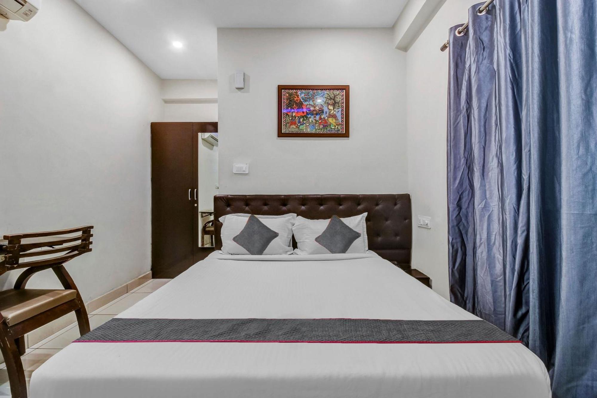 Collection O Galaxy Suites Hyderabad Eksteriør bilde