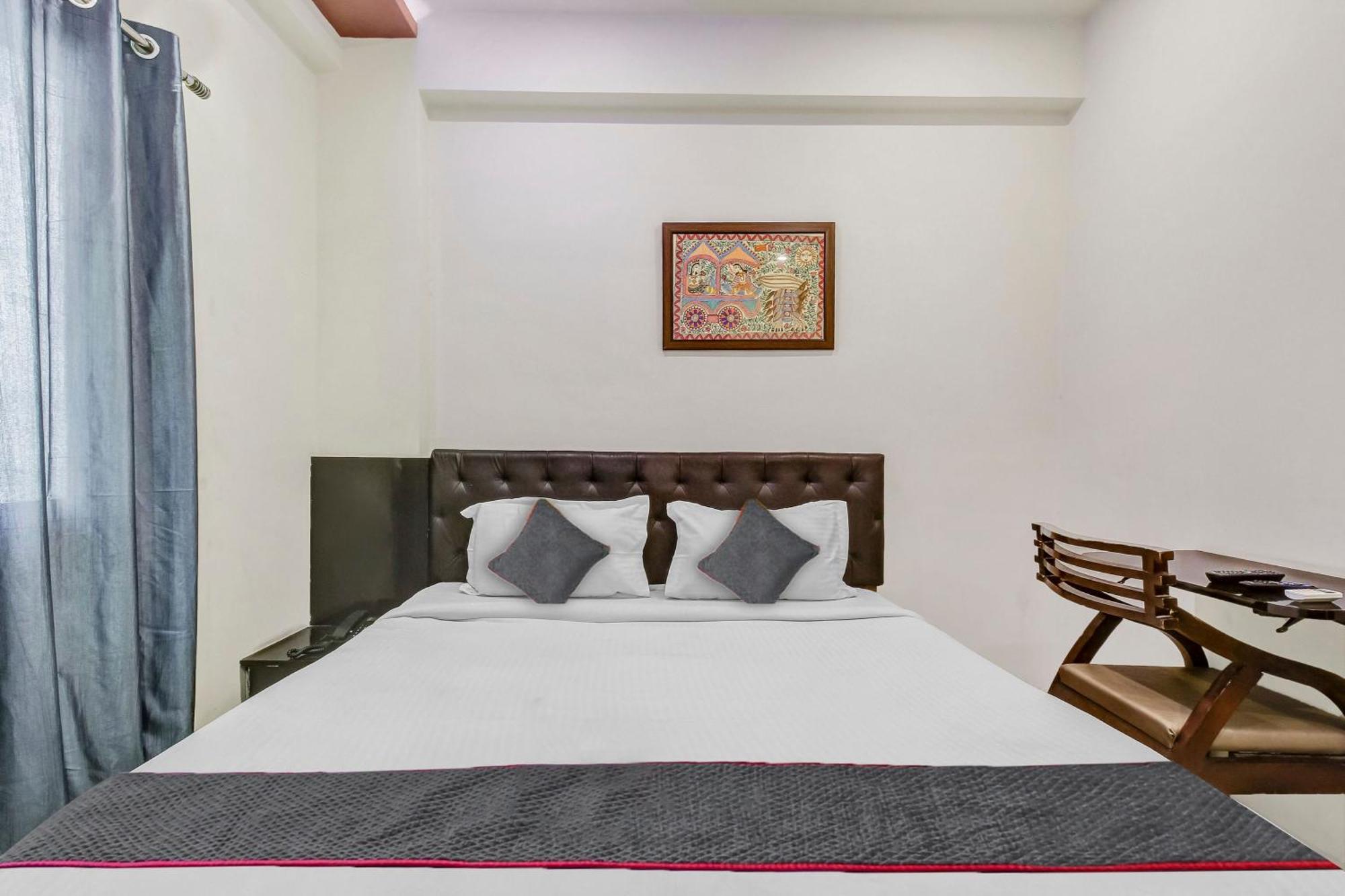Collection O Galaxy Suites Hyderabad Eksteriør bilde