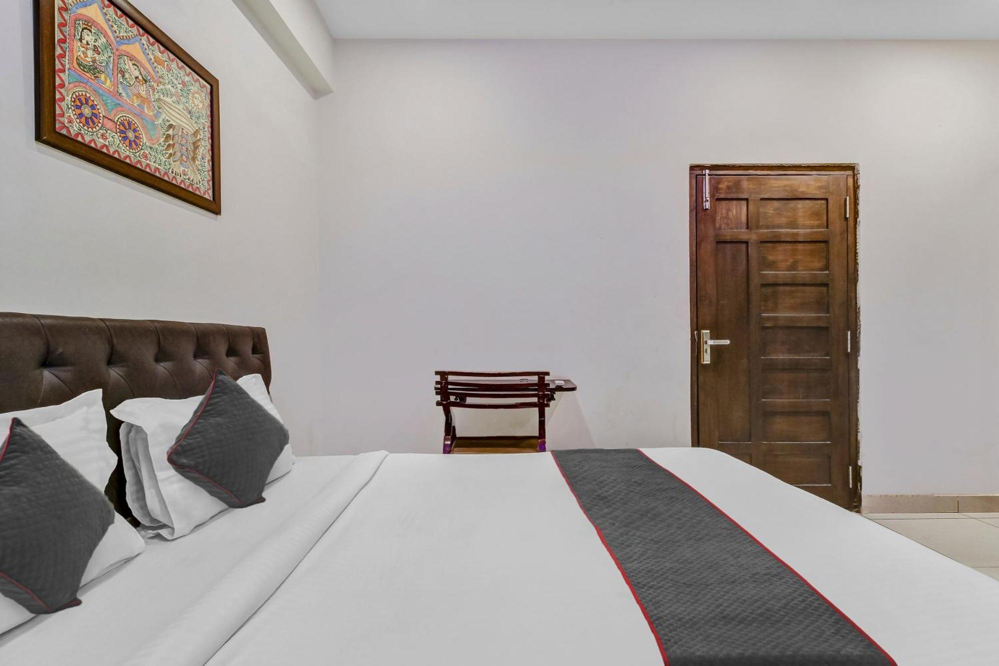 Collection O Galaxy Suites Hyderabad Eksteriør bilde