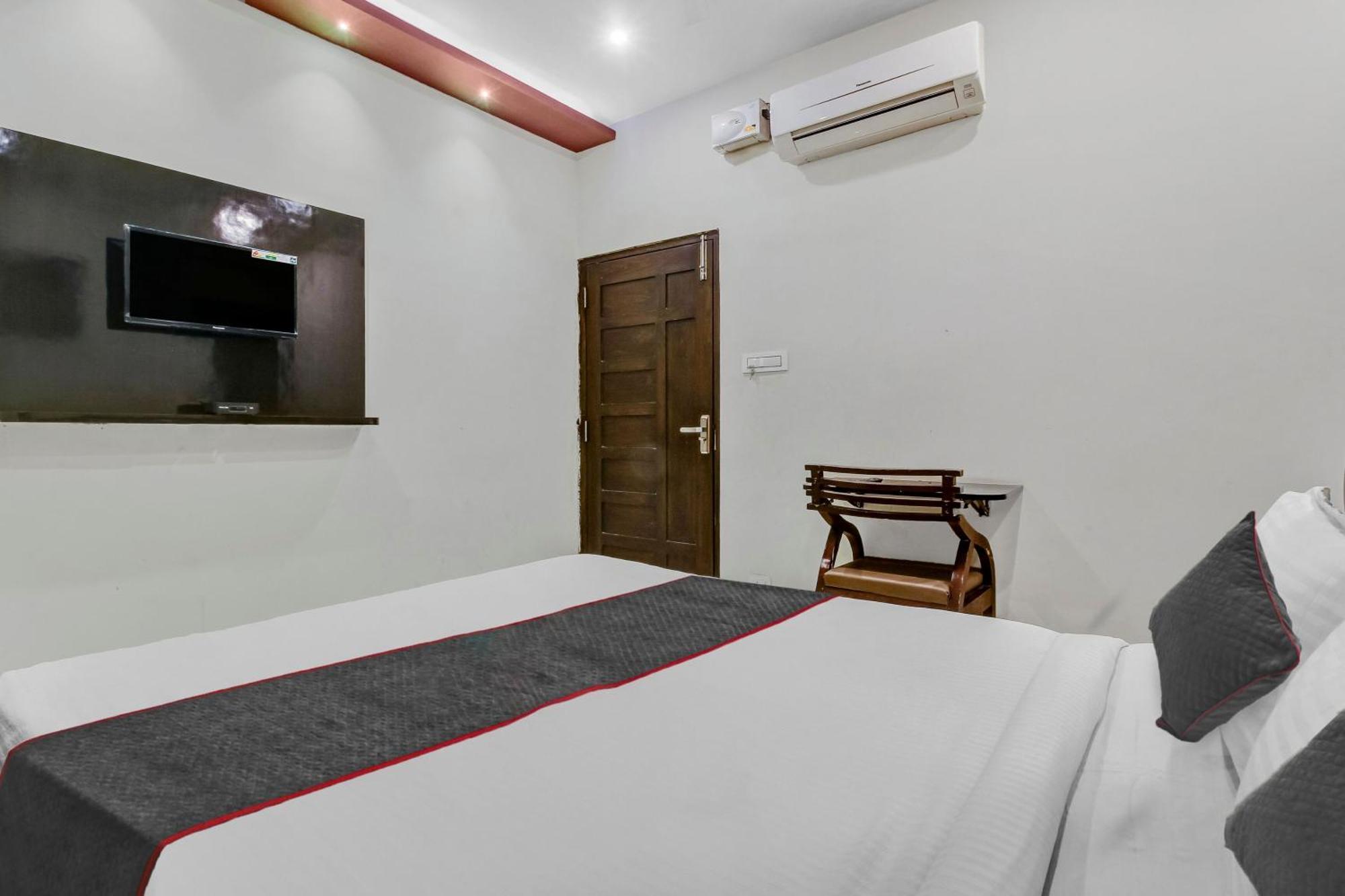 Collection O Galaxy Suites Hyderabad Eksteriør bilde